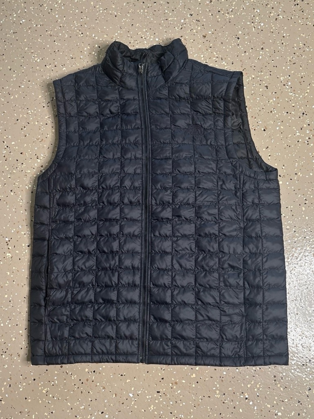 The North Face Men's Quilted Puffer Vest - Black